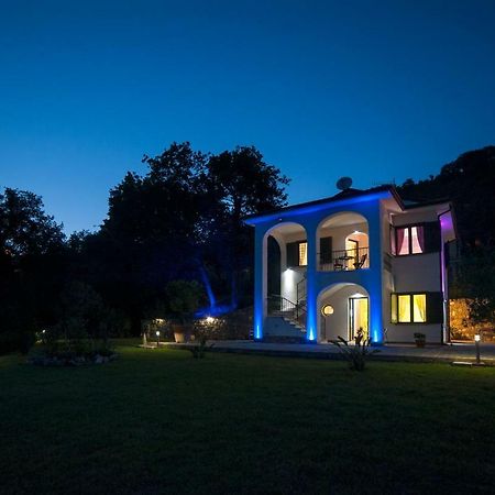 Incanto Di Luna Ispani Bagian luar foto