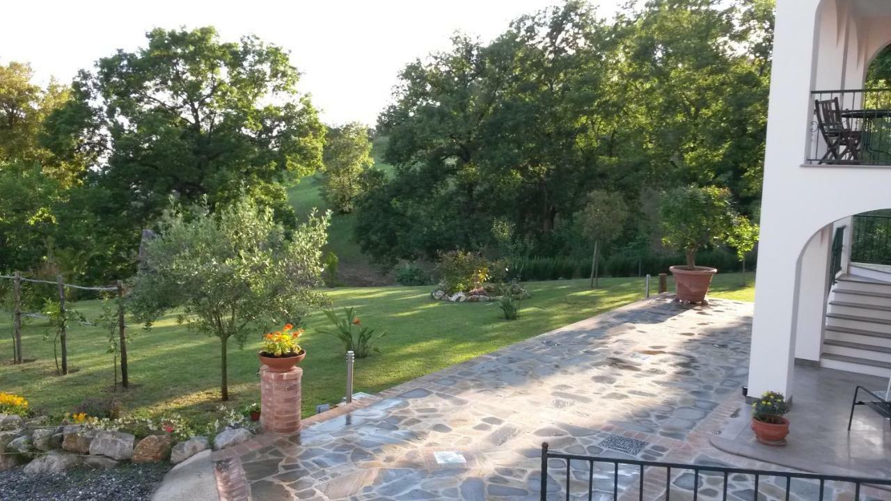 Incanto Di Luna Ispani Bagian luar foto
